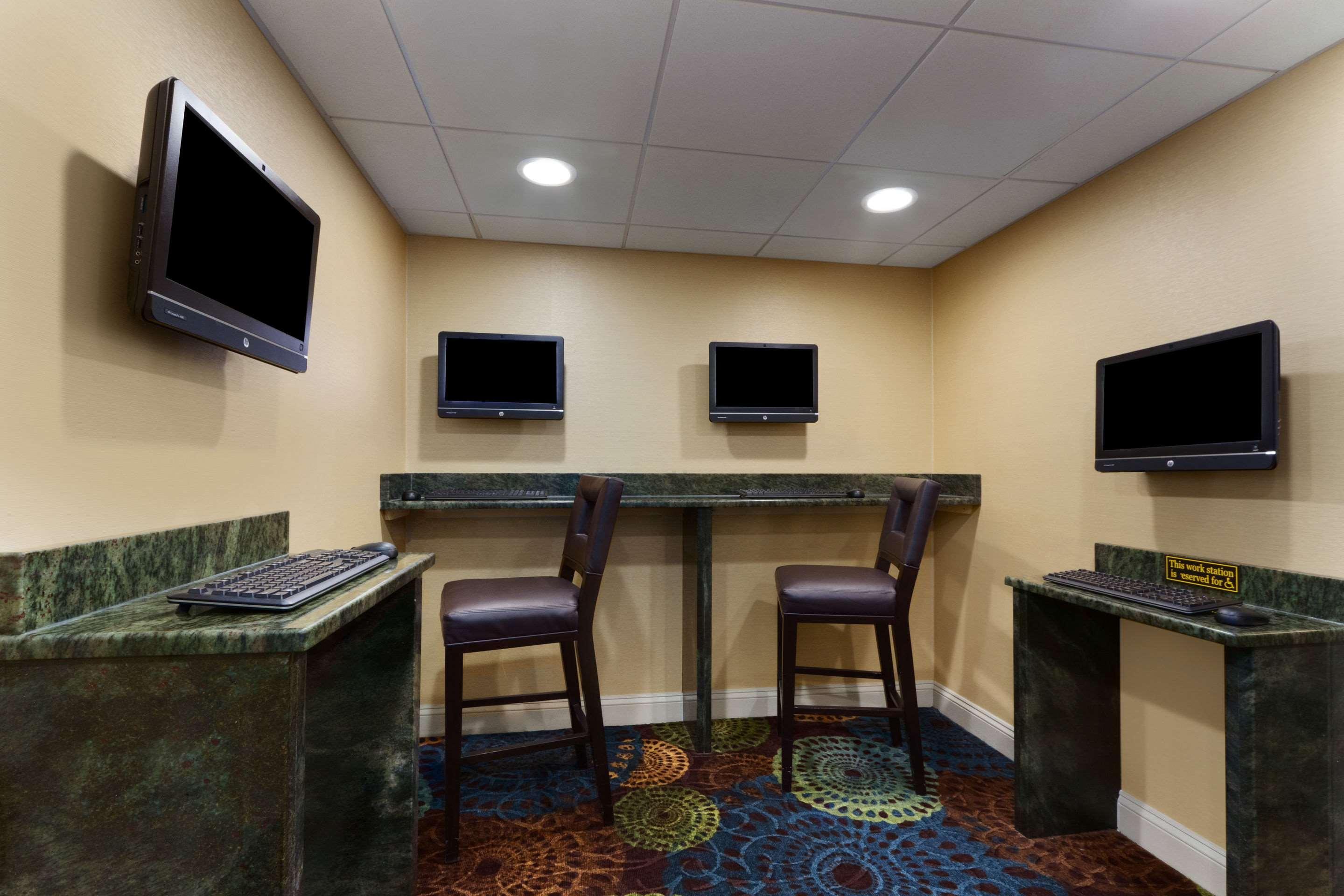 Comfort Inn & Suites Glen Mills - West Chester Kültér fotó